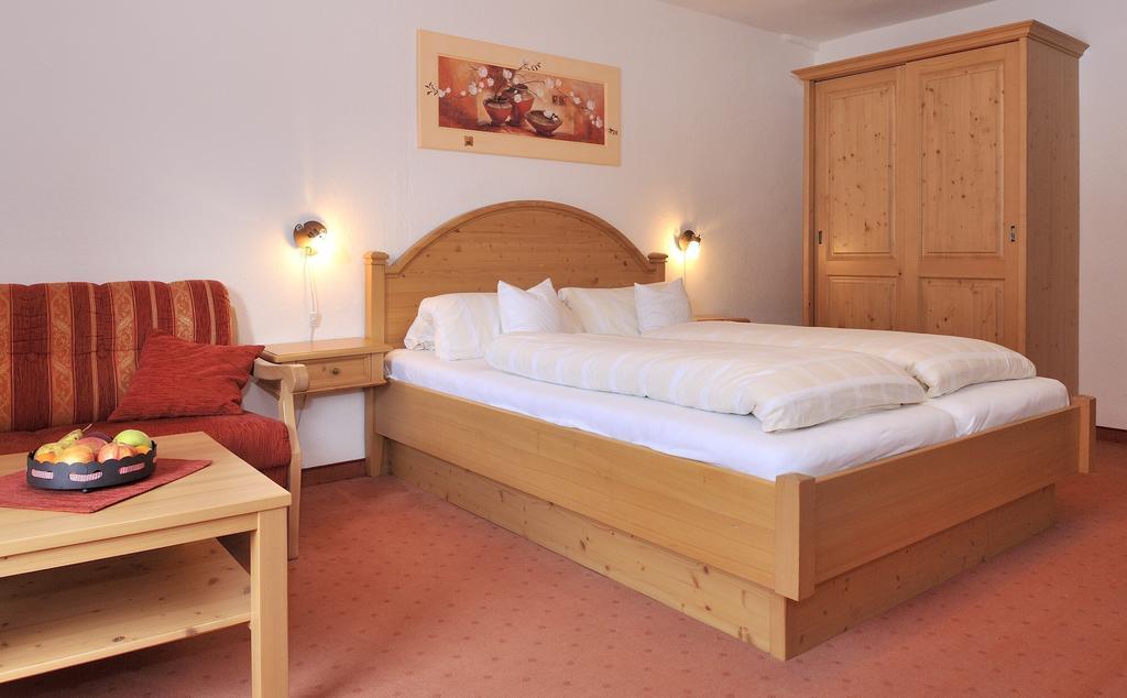 Gschwenderhaus Ferienwohnungen Oberstdorf Room photo